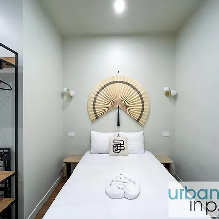 Apartment Urban Flat 188 - Sublime 4 Bedroom In *