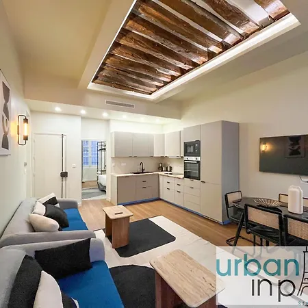 Urban Flat 188 - Sublime 4 Bedroom In Apartment Paris